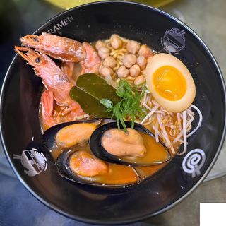 Tom yum kung ramen