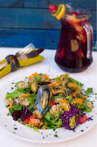 Salada  com Marisco