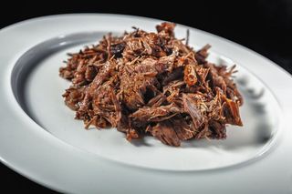 Телешко печено месо (100г)