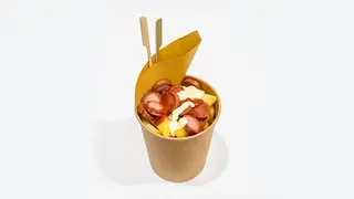 Würstel e patatine fritte