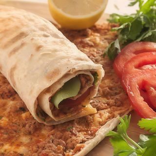 Lahmacum De Pollo Completo