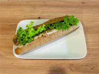 Bagietka z tuńczykiem