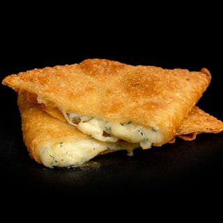 НОВИНКА! Чебурек супер сирний