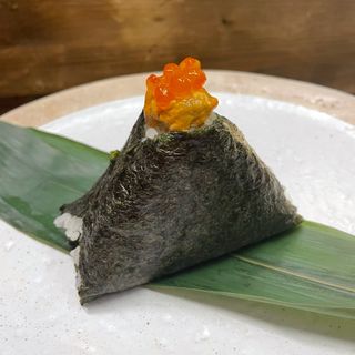 Onigiri Erizo- Ikura