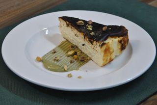 Cheesecake sa pistaćima
