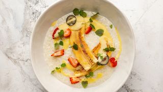 Рисовая каша с заварным манго и карамелезованным бананом