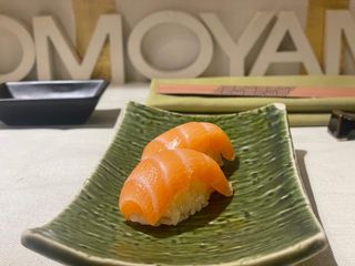 Nigiri salmone 2 pezzi