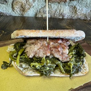 Broccoletti e salsiccia