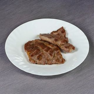 Svinjski vrat na porciju