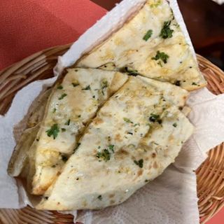 107. Naan A La Mantequilla