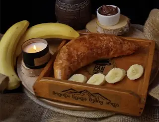 BANAN Z NUTELLĄ rogalik Dostawa/Zam.