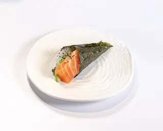Temaki sake