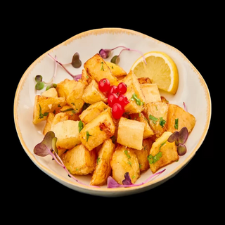 CARTOFI CU SOS DE USTUROI SI LAMAIE 250 GR