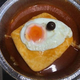 Francesinha da Avó Belinha ( lombo de  porco ) 