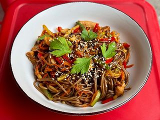 Соба з куркою су-від