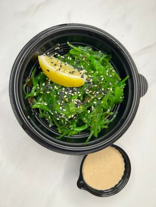 Салат Чука з Горіховим соусом (230 г)