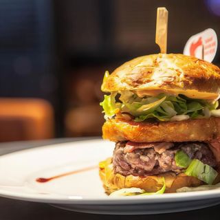 Menú Joven Burger Loco + Patatas + Refresco