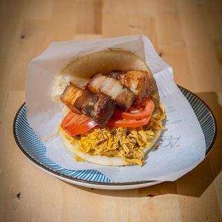 Arepa de chicharrón