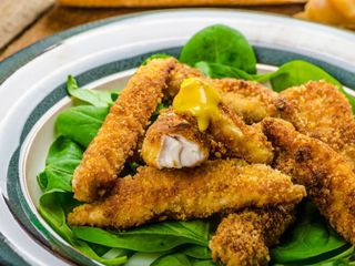 Tiras de Pollo Crujiente con Salsa de mango habanero