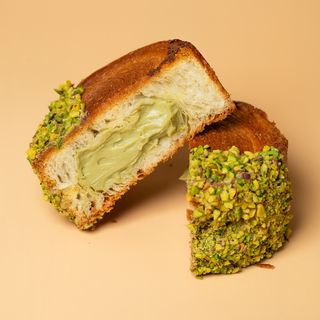 New York Rolls cu cremă de fistic