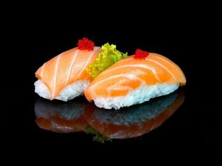 Nigiri łosoś 2 szt.