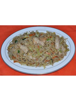 430. Пържени спагети с пилешко месо