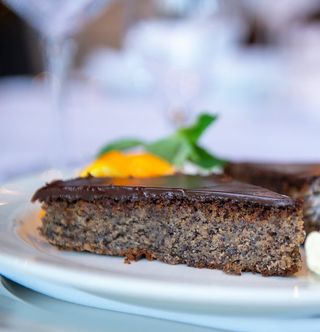 Kolač od maka sa sladoledom