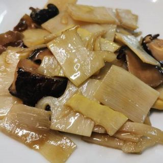 229. Bambu e funghe cinese 炒双冬