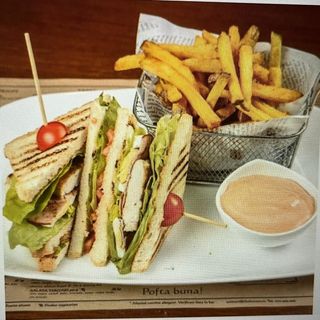 Sandwich Club
