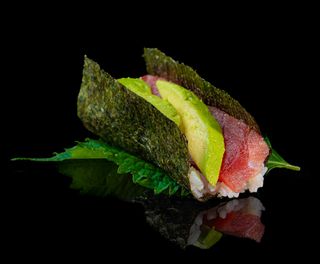 120. Temaki tonno 1 pezzo