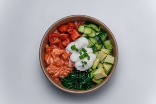 Боул з лососем