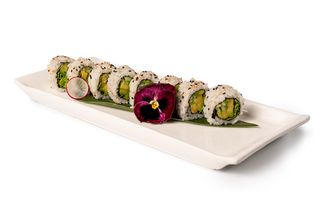 Uramaki vegan roll