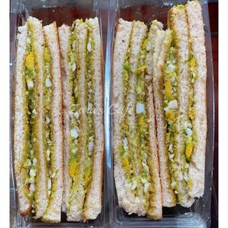 Club sandwiches