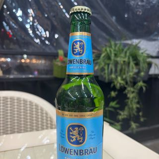 ლუდი ლოვენბრაუ შუშა