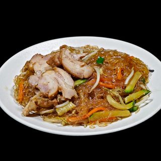 372 Spaghetti di soia con pollo