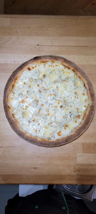 Pizza Quattro Formaggi Ø32cm