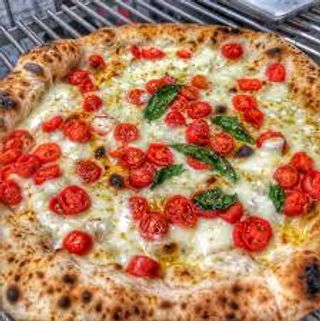 Pizza caprese 