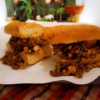 Ահուազ  սենդվիչ Ahwaz chicken