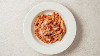 Penne w sosie pomidorowym