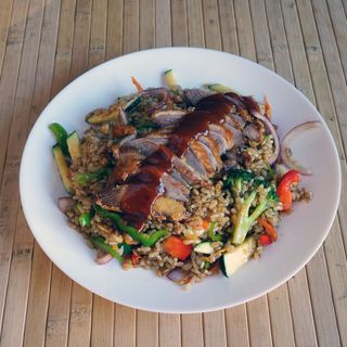 Arroz integral con Pato laqueado