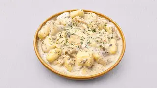 Truffle mushroom s njokima i piletinom