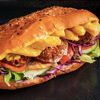 Pita Falafel Con Salsa Amba