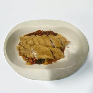 Pečena riba s bambusom i gljivama