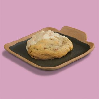 Biskvit kikiriki/karamela