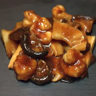 Gambas Con Bambú Y Setas