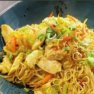 78.Fideos Singapur Con Langostinos
