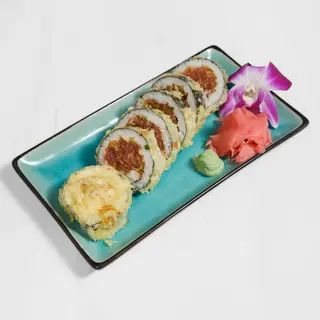 Futomaki tatar tuńczyk w tempurze