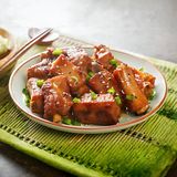 Свински ребърца със сладко-кисел сос (500г)