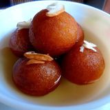 Gulab jamun (2 uds.)
