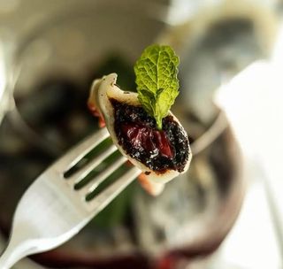 pierogi z brownie i wiśniami